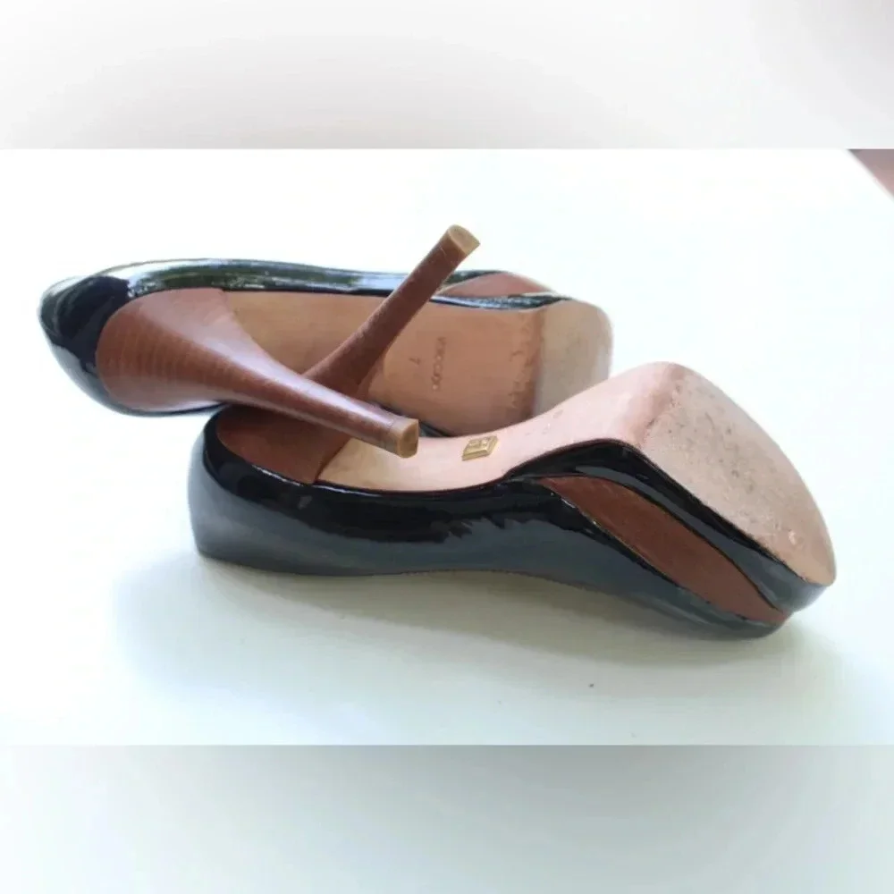 Pour La Victoire platforms
